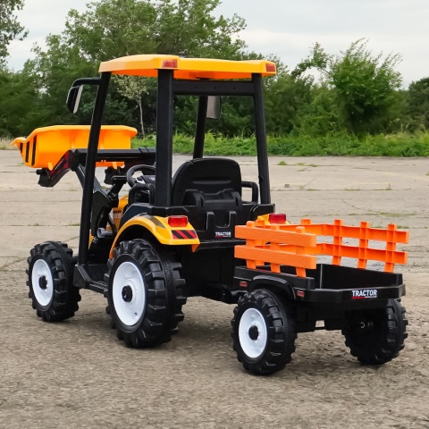 OUTLET Wielki traktor na akumulator TITAN 24V 2x200W z przyczepką łyżką + kabina żółty