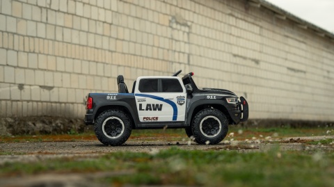 Duże dwuosobowe autko JEEP RAM ZB619-P 4x200W 24V10Ah Policyjny