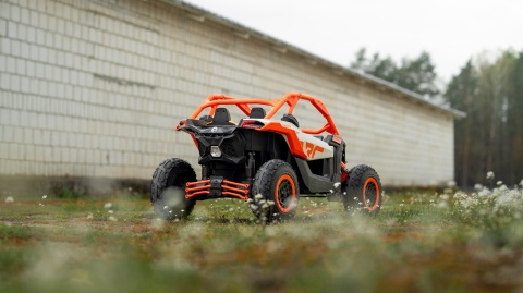 Pojazd Buggy CAN-AM Maverick DELUXE + POMPOWANE KOŁA 4x200W 2x24V7Ah Pomarańczowy