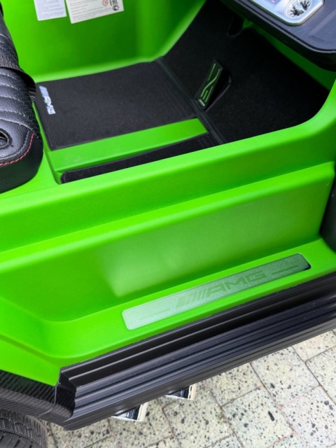 Auto na akumulator Mercedes Benz G63 AMG GIGANT XXL 4x200W 24V Zielony LAKIER MAT