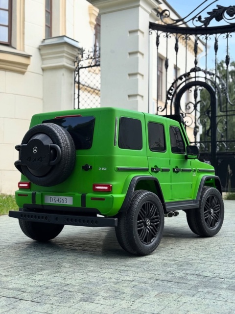 Auto na akumulator Mercedes Benz G63 AMG GIGANT XXL 4x200W 24V Zielony LAKIER MAT