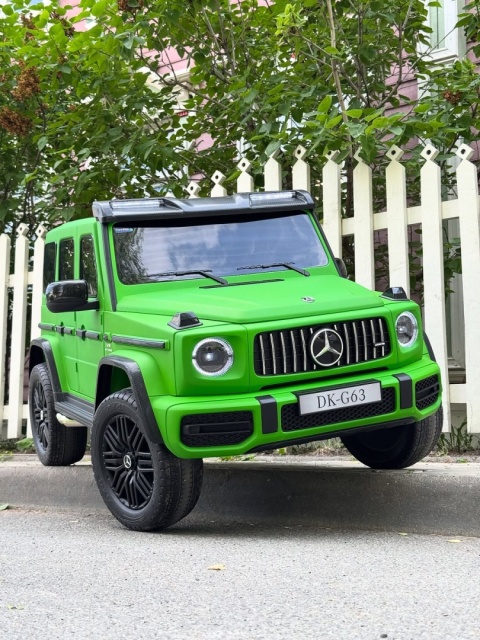 Auto na akumulator Mercedes Benz G63 AMG GIGANT XXL 4x200W 24V Zielony LAKIER MAT