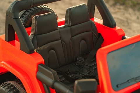 Auto na akumulator JEEP WRANGLER LIFT 2.0 4x200W 24V9Ah POWIĘKSZONY AKUMULATOR