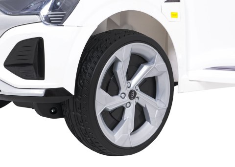 Pojazd Audi SQ8 Biały
