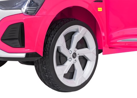 Pojazd Audi SQ8 Różowy