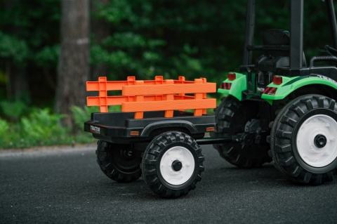 Wielki traktor na akumulator TITAN 24V 2x200W z przyczepką łyżką + kabina zielony