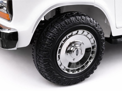 Auto na akumulator FORD BRONCO w stylu RETRO 4x4 24V