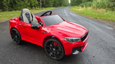 OUTLET - ORYGINALNE BMW M5 24V Z FUNKCJĄ DRIFTU - MIĘKKIE KOŁA, DUŻE SIEDZENIE /SX2118