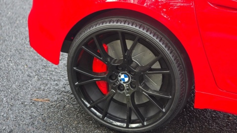 OUTLET - ORYGINALNE BMW M5 24V Z FUNKCJĄ DRIFTU - MIĘKKIE KOŁA, DUŻE SIEDZENIE /SX2118