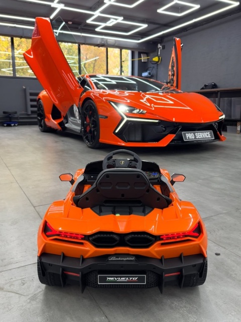 Autko na akumulator LAMBORGHINI REVUELTO 4x4 Pomarańczowy