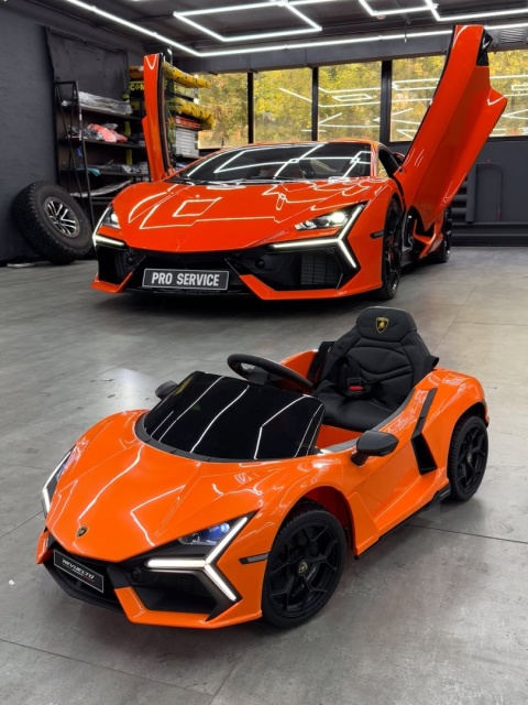 Autko na akumulator LAMBORGHINI REVUELTO 4x4 Pomarańczowy