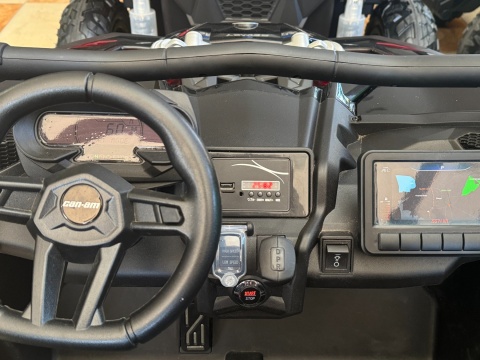 Auto na akumulator Buggy CAN-AM Maverick 3 PRO POMPOWANE KOŁA Turbo RR Beżowy 2x320W 24V 20Ah - POWIĘKSZONY AKUMULATOR
