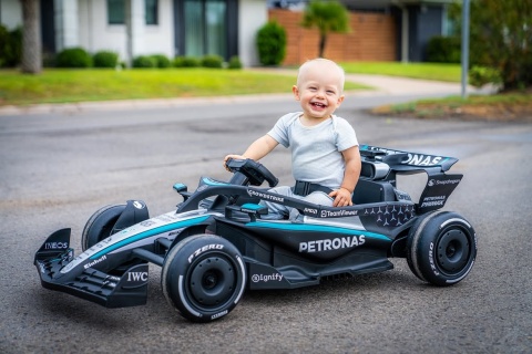 Auto na akumulator Bolid Formuły 1 AMG PETRONAS F1 Czarny