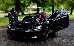 Auto na Akumulator McLaren 720S Czarny Lakier