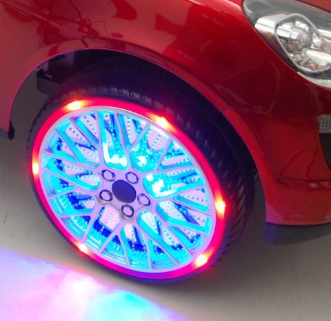 NAJNOWSZY MEGA SUV LAKIEROWANY Z FUNKCJĄ BUJANIA/8588