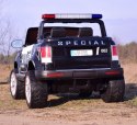 JEEP POLICJA 4X4, 2x12V Z AMORTYZATORAMI, PILOT, FUNKCJA BUJANIA, REDUKTOR/ XMX-601