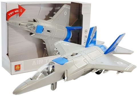 Samolot z Naciągiem, Dźwięki i Światła