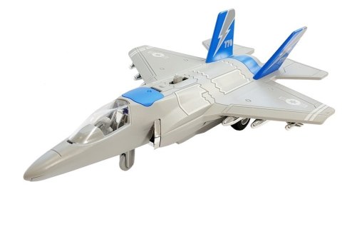 Samolot z Naciągiem, Dźwięki i Światła