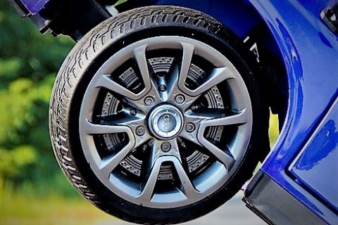 Auto na akumulator AUDI Q5 2x45W