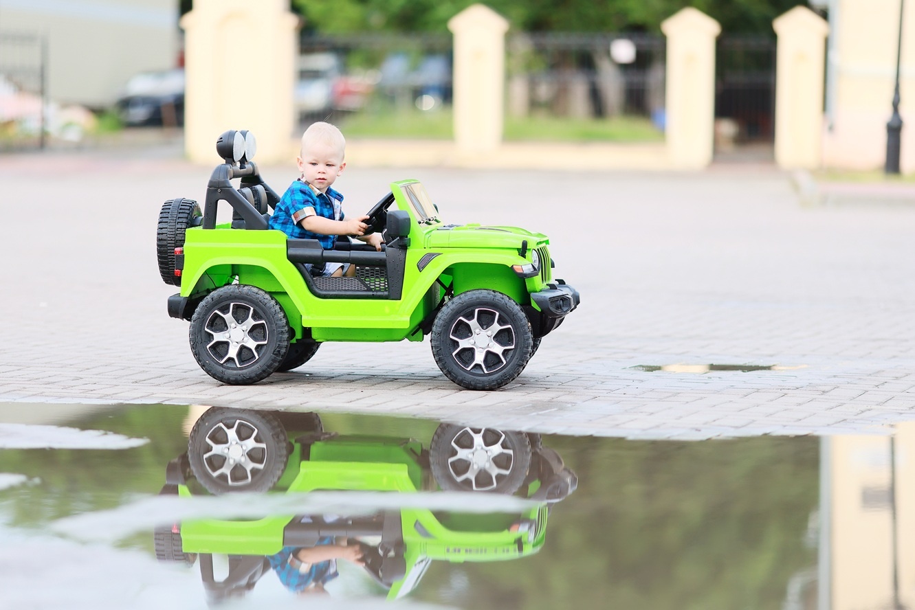 Bezpiecznik w autku na akumulator - gdzie jest, jaki typ i jak dobrać zamiennik?